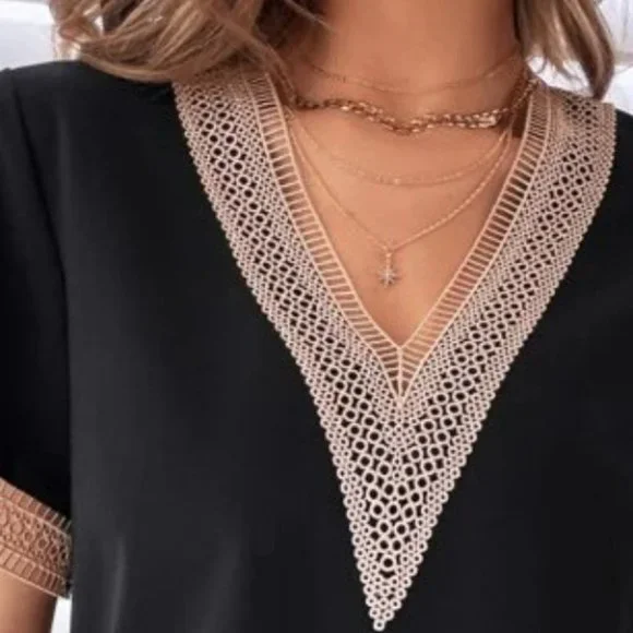 Bohemian V-neck Lace Solid Minimalist Blouse BlacK - Picture 4 of 6